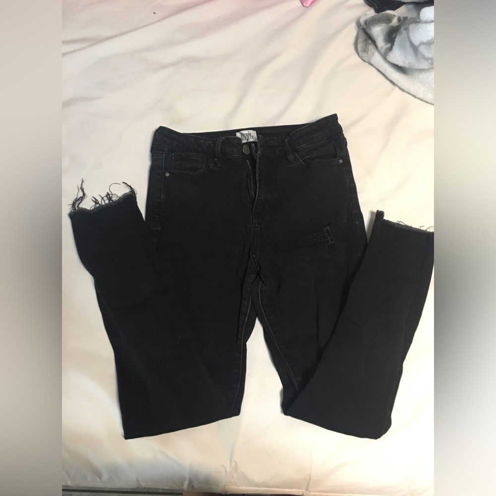 Black Ripped Skinny Jean